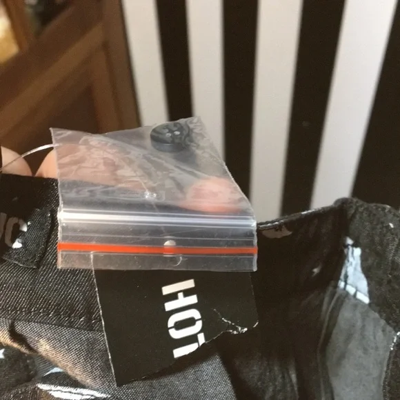 Y2K Hot Topic Celestial Moon & Star Pleated Black Denim Mini Skirt XS 00 0 NWT - Picture 6 of 7